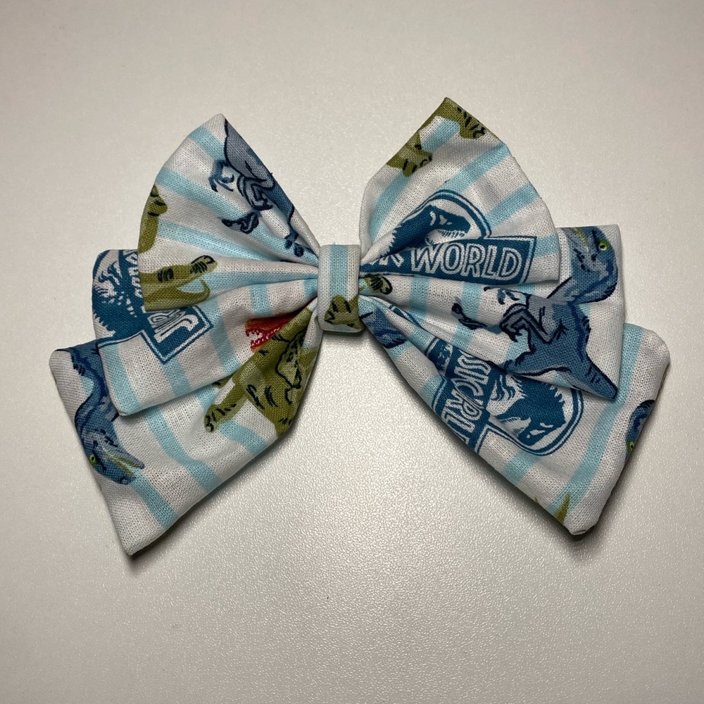Hello kitty Bow Large custom handmade - Picture 10 of 10